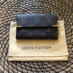 Authentic 1987 Luis Vuitton wallet